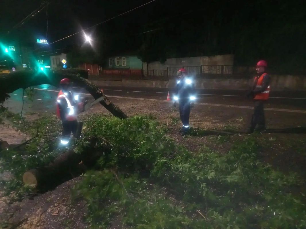 В Курске ликвидировали последствия непогоды