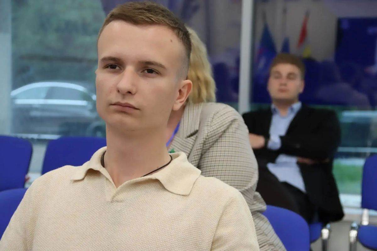 Нам силу дает наша верность Отчизне Нам силу дает наша верность Отчизне