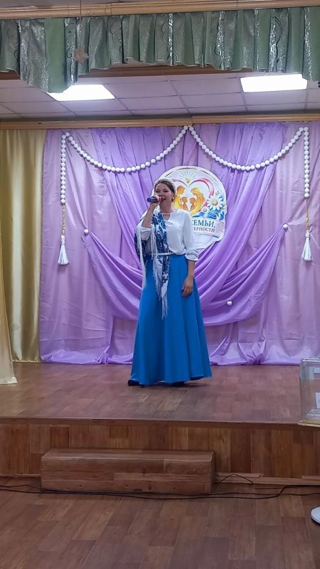 БЛАГОТВОРИТЕЛЬНЫЙ КОНЦЕРТ. В Чермошнянском сельском Доме культуры прошёл благотворительный концерт ко Дню семьи, любви и верности БЛАГОТВОРИТЕЛЬНЫЙ КОНЦЕРТ. В Чермошнянском сельском Доме культуры прошёл благотворительный концерт ко Дню семьи, любви и верности