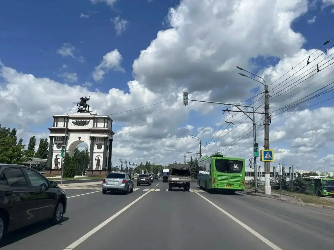 В Курске до 31 октября установят 12 новых светофоров В Курске до 31 октября установят 12 новых светофоров