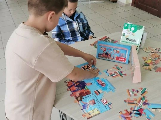 Знаете, взрослая жизнь часто кажется сложной только потому, что в неё не играли в детстве Знаете, взрослая жизнь часто кажется сложной только потому, что в неё не играли в детстве