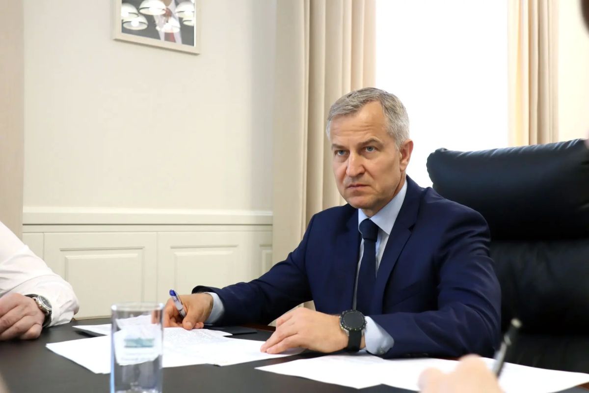 Автомобиль первого замгубернатора Курской области Александра Чепика попал в ДТП
