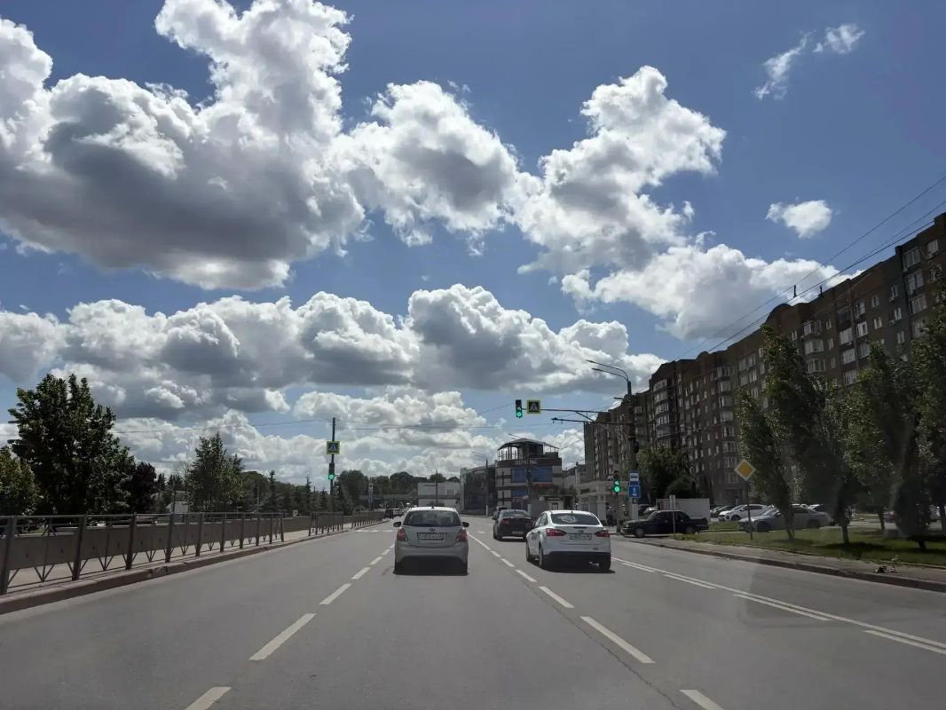 В Курске, в соответствии с заключенным муниципальным контрактом, специалисты ООО «Дорожный контроль» осуществят установку 12 новых светофоров и модернизируют 23 существующих объекта В Курске, в соответствии с заключенным муниципальным контрактом, специалисты ООО «Дорожный контроль» осуществят установку 12 новых светофоров и модернизируют 23 существующих объекта