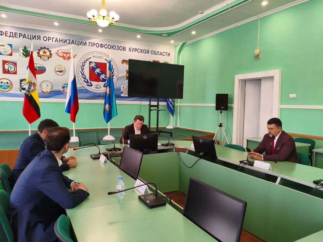 Общественная палата Курской области подписала соглашение с региональными отделениями трёх политических партий Общественная палата Курской области подписала соглашение с региональными отделениями трёх политических партий