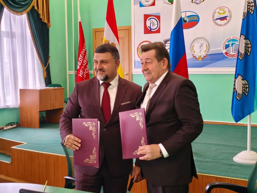 Общественная палата Курской области подписала соглашение с региональными отделениями трёх политических партий Общественная палата Курской области подписала соглашение с региональными отделениями трёх политических партий