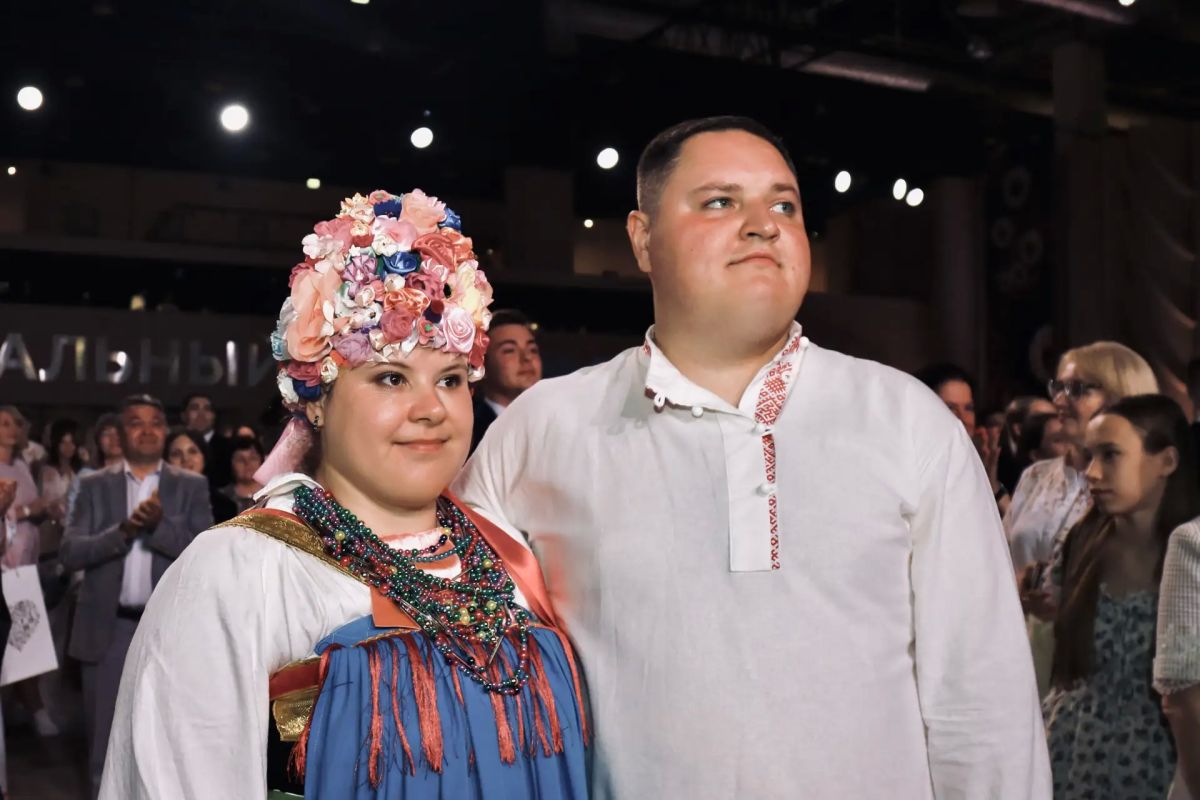 Две пары из Курской области стали участниками III Всероссийского свадебного фестиваля «Россия Две пары из Курской области стали участниками III Всероссийского свадебного фестиваля «Россия