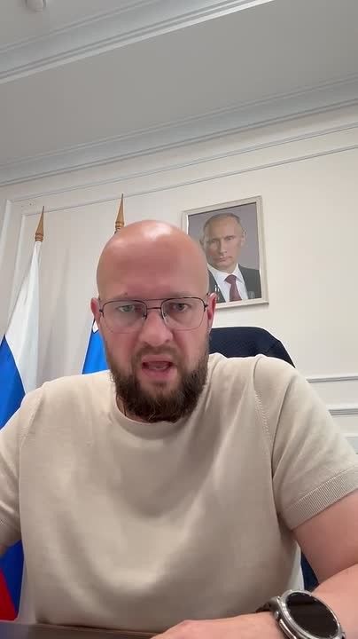 День добрый, друзья!. Решил записать обращение, потому что вижу, что в одном из пабликов есть информация о том, что отсутствует свет в одном из наших парков, а именно на пересечении улиц Союзной и Куйбышева
