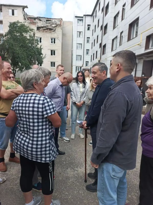 Министр восстановления, развития приграничья и строительства Курской области Светлана Дроздова приняла участие в выезде Губернатора Александра Хинштейна в г. Льгов, где встретились с жителями и осмотрели восстановленный в... Министр восстановления, развития приграничья и строительства Курской области Светлана Дроздова приняла участие в выезде Губернатора Александра Хинштейна в г. Льгов, где встретились с жителями и осмотрели восстановленный в...