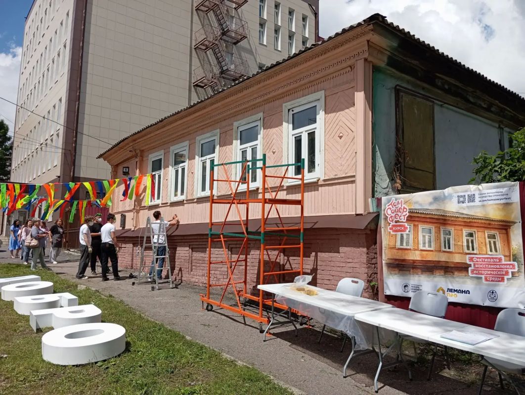 В центре Курска восстанавливают дом 1913 года В центре Курска восстанавливают дом 1913 года