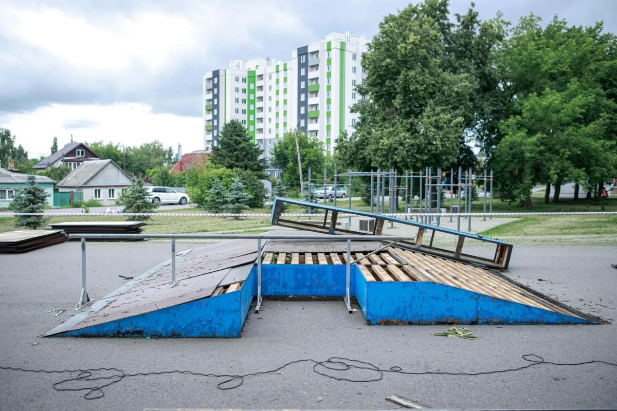 В Курске подрядная организация ООО «УКС» приступила к ремонту роллердрома, расположенного в парке Железнодорожников В Курске подрядная организация ООО «УКС» приступила к ремонту роллердрома, расположенного в парке Железнодорожников