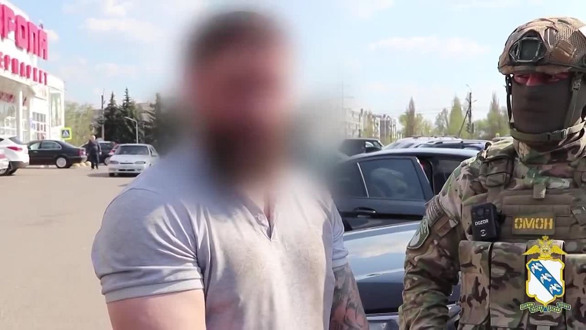 В Курске при содействии Росгвардии задержаны подозреваемые в вымогательстве