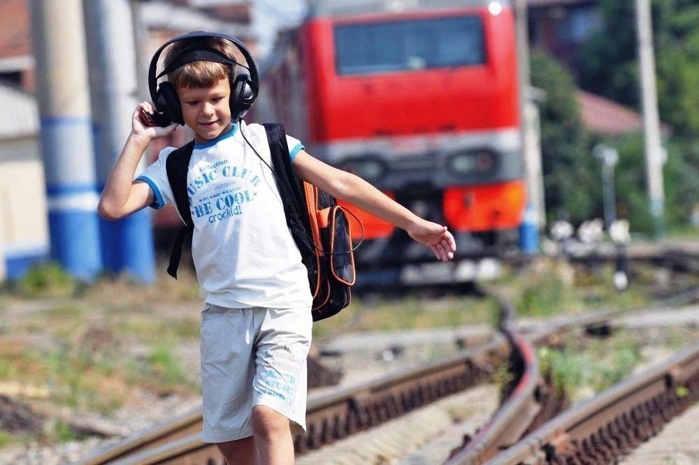 Внимание, жители города Щигры! В последнее время участились случаи гибели людей на железнодорожных переездах