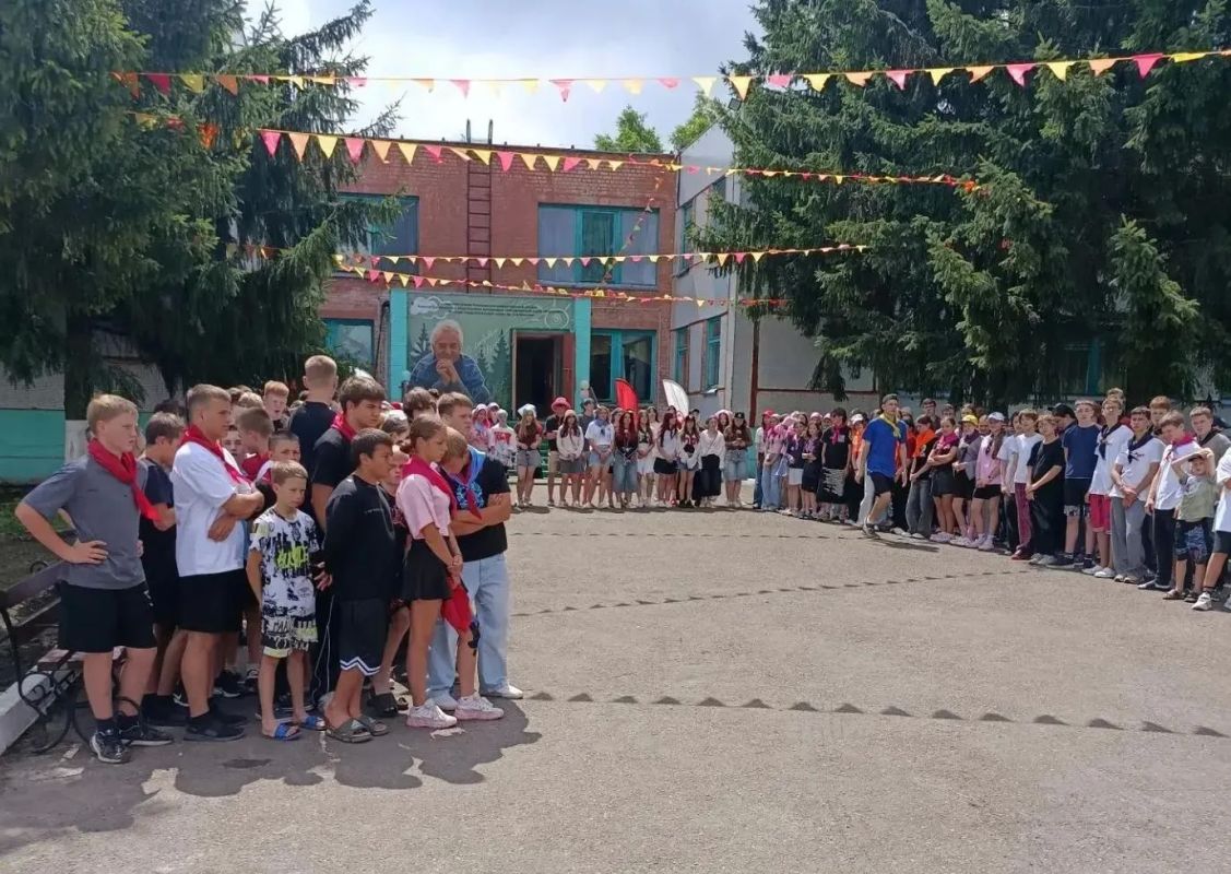 Проведение совместных занятий с ребятами из лагеря имени С. А. Шмакова Солнцевского района Проведение совместных занятий с ребятами из лагеря имени С. А. Шмакова Солнцевского района