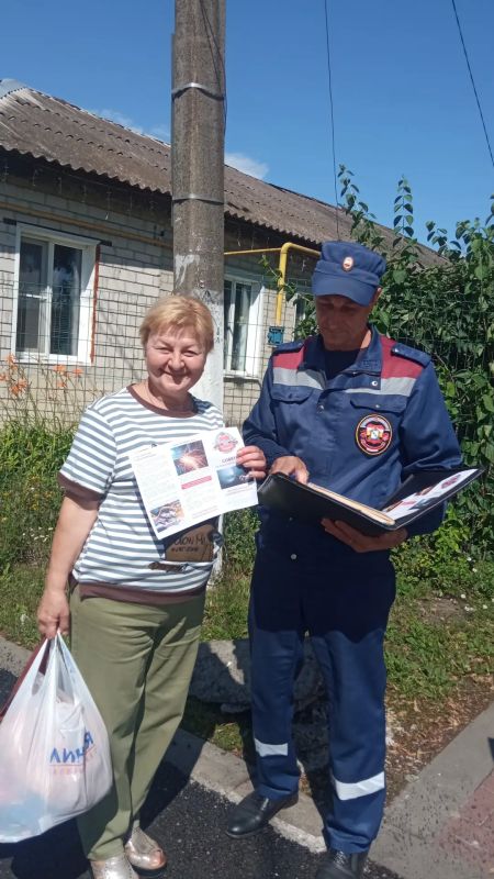Профилактический рейд на улицах п. Золотухино Профилактический рейд на улицах п. Золотухино