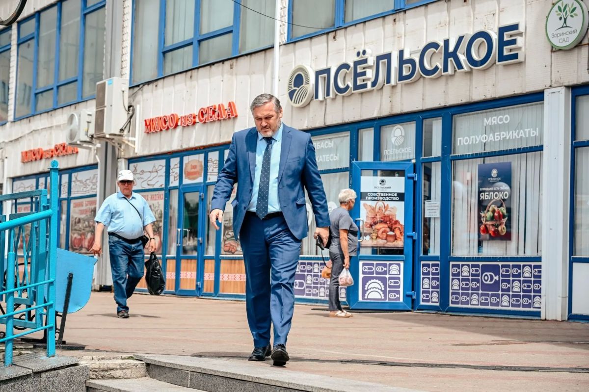 Статс-секретарь – заместитель Министра также посетил гипермаркет «Лента», который ежесуточно посещают свыше 6 тысяч курян Статс-секретарь – заместитель Министра также посетил гипермаркет «Лента», который ежесуточно посещают свыше 6 тысяч курян