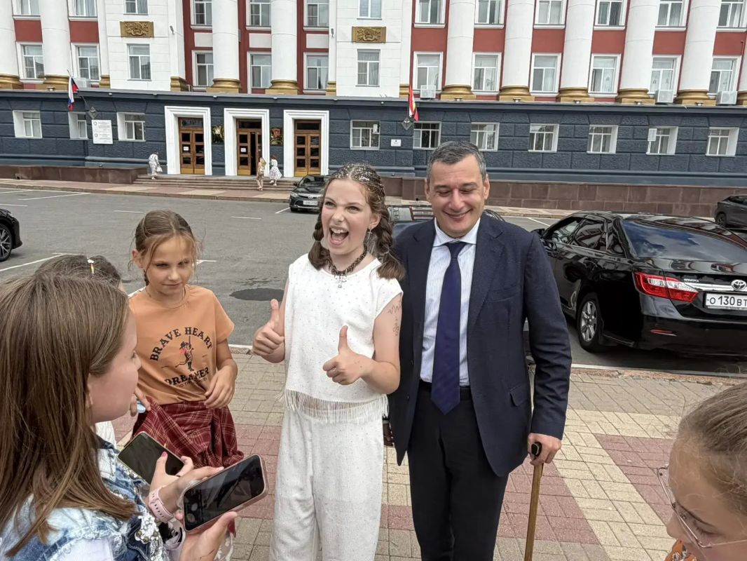10-летняя курянка на день рождения получила фотосессию с Хинштейном 10-летняя курянка на день рождения получила фотосессию с Хинштейном