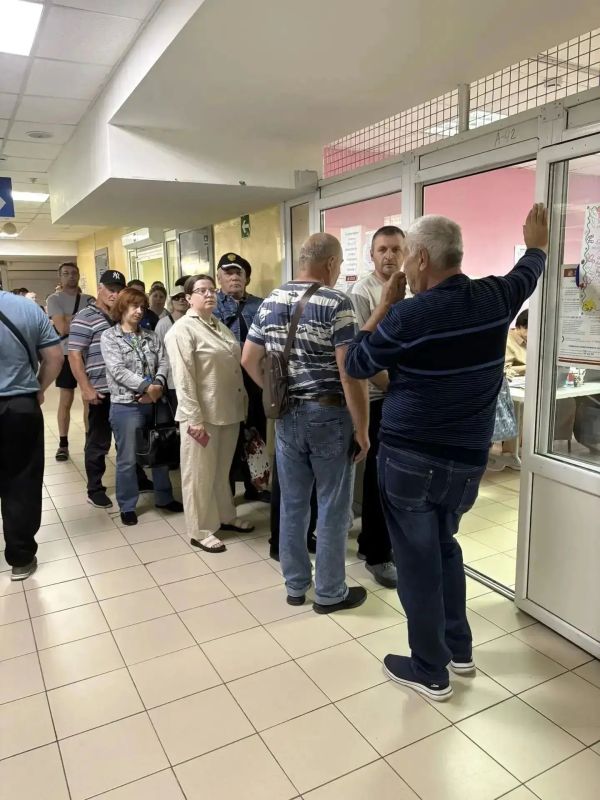 В Курске по вторникам и средам выдают гумпомощь на улице Верхняя Луговая В Курске по вторникам и средам выдают гумпомощь на улице Верхняя Луговая