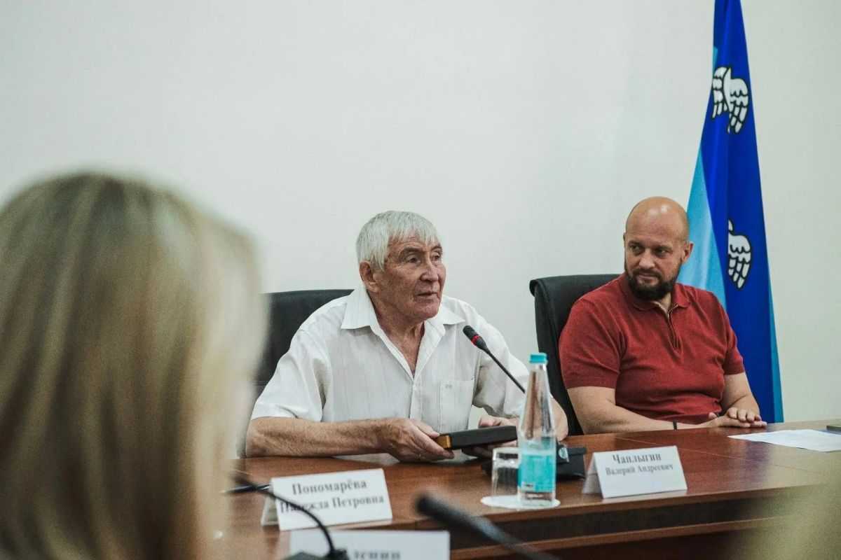 В Курске прошла встреча тренеров в день 50летия победы Валерия Чаплыгина В Курске прошла встреча тренеров в день 50летия победы Валерия Чаплыгина