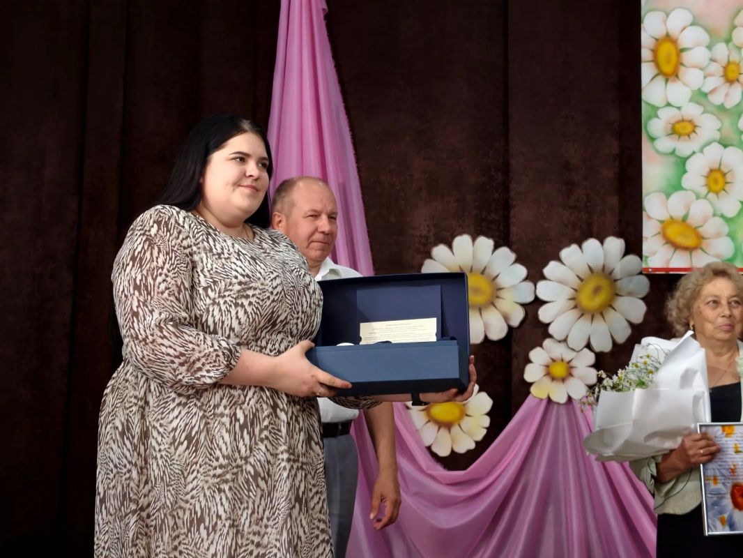 50 лет совместной жизни называют "золотой" свадьбой 50 лет совместной жизни называют "золотой" свадьбой