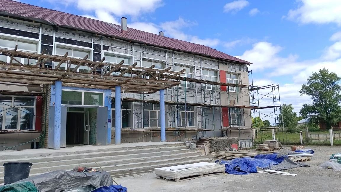 В Барановской школе Горшеченского района продолжается капремонт В Барановской школе Горшеченского района продолжается капремонт