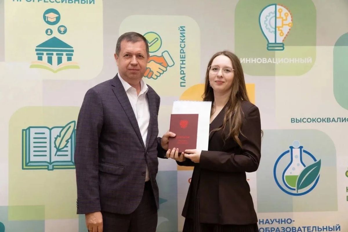 В Курском ГАУ прошла торжественная церемония вручения дипломов! Среди выпускников — ребята с факультета ветеринарной медицины: будущие ветеринарные врачи и ветеринарносанитарные эксперты В Курском ГАУ прошла торжественная церемония вручения дипломов! Среди выпускников — ребята с факультета ветеринарной медицины: будущие ветеринарные врачи и ветеринарносанитарные эксперты