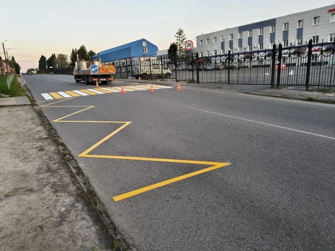 В Курске дорожную разметку нанесут на ста объектах В Курске дорожную разметку нанесут на ста объектах