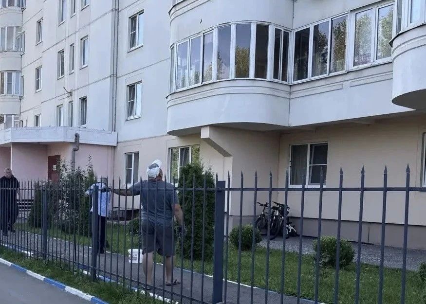 После атаки БПЛА в Курске продолжают оценивать ущерб После атаки БПЛА в Курске продолжают оценивать ущерб