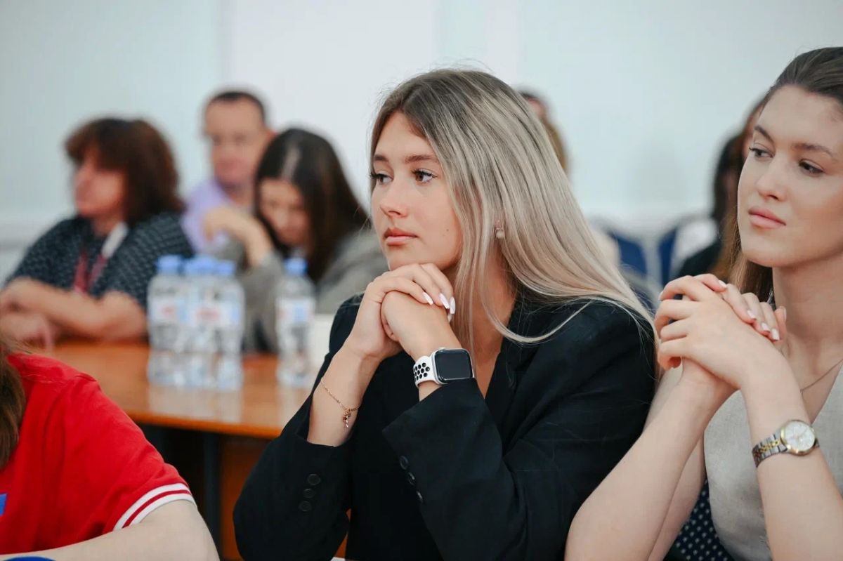 В Курске стартовал межрегиональный медиафорум «Герои, меняющие время» В Курске стартовал межрегиональный медиафорум «Герои, меняющие время»
