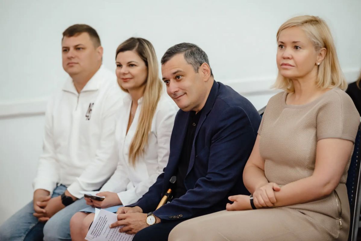 Межрегиональный медиафорум «Герои, меняющие время: вместе строим сильную Россию» собрал представителей СМИ из Курской, Брянской, Белгородской и Воронежской областей Межрегиональный медиафорум «Герои, меняющие время: вместе строим сильную Россию» собрал представителей СМИ из Курской, Брянской, Белгородской и Воронежской областей