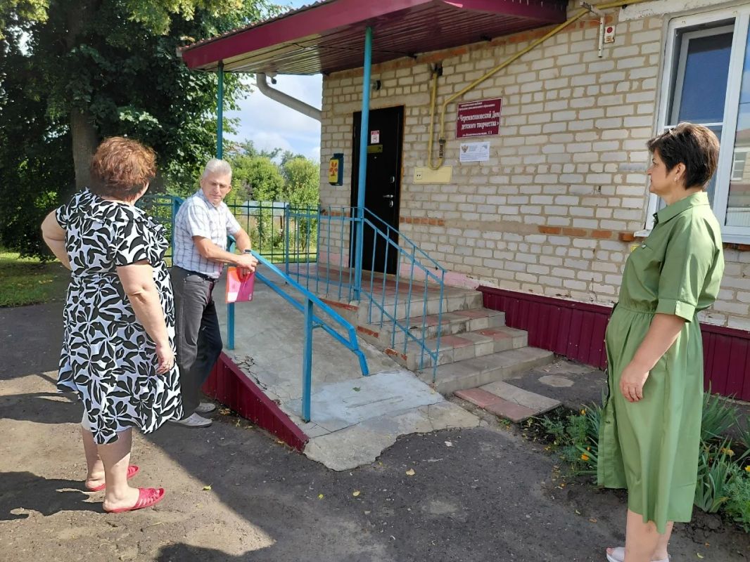 Каникулы продолжаются, а уже 16 и 17 июля 2026 года в Черемисиновском районе прошла приёмка образовательных организаций к новому 2026-2027 учебному году Каникулы продолжаются, а уже 16 и 17 июля 2026 года в Черемисиновском районе прошла приёмка образовательных организаций к новому 2026-2027 учебному году