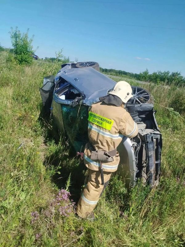 Огнеборцы ПЧ Обоянского района на двух ДТП Огнеборцы ПЧ Обоянского района на двух ДТП