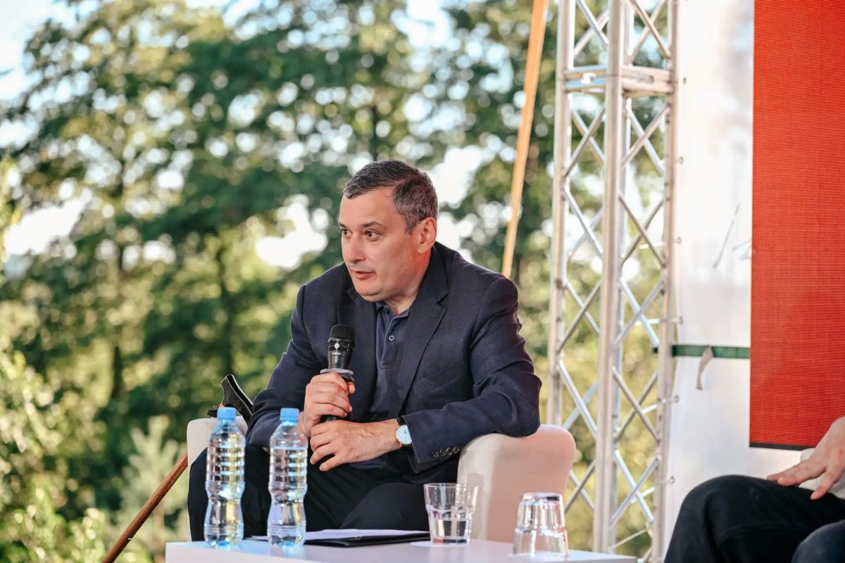 Центральным событием Курского медиафорума «Герои, меняющие время» стала панельная сессия «Единство как информационная стратегия» Центральным событием Курского медиафорума «Герои, меняющие время» стала панельная сессия «Единство как информационная стратегия»