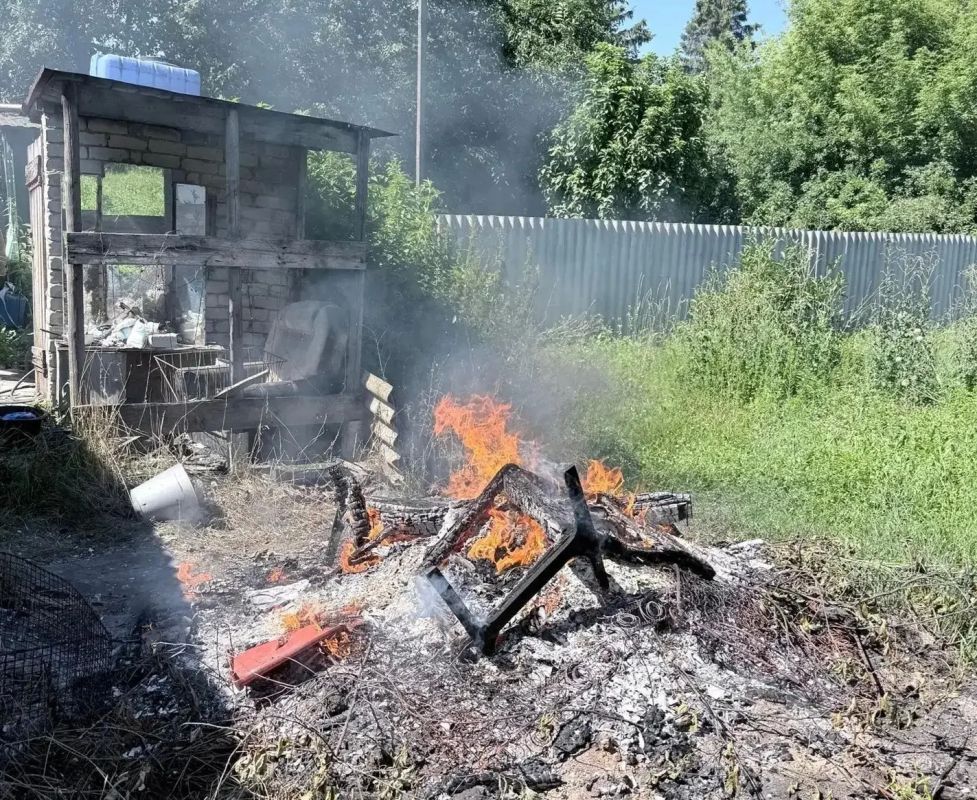 Огнеборцы Солнцевского района на тушении возгораний и ДТП Огнеборцы Солнцевского района на тушении возгораний и ДТП