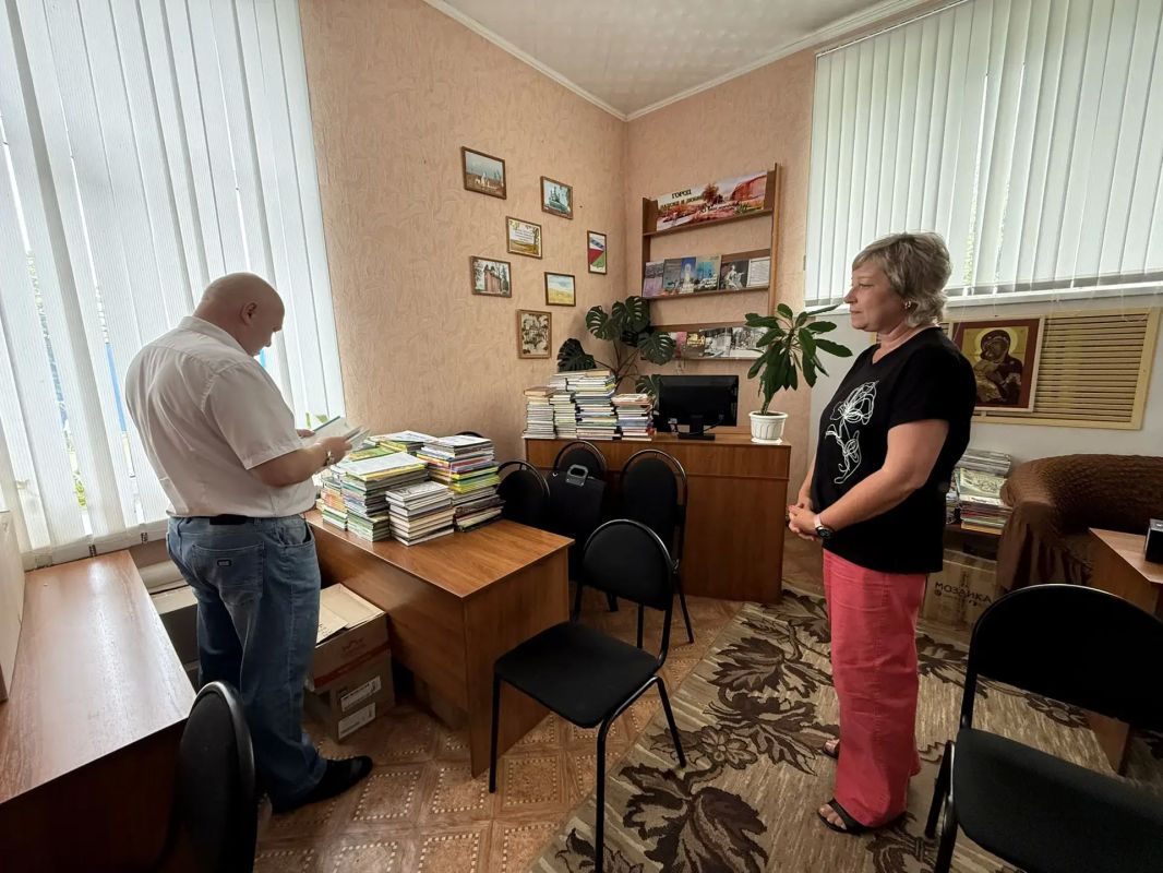 Виталий Кочергин: В рамках мониторинга учреждений культуры посетил городскую библиотеку Виталий Кочергин: В рамках мониторинга учреждений культуры посетил городскую библиотеку