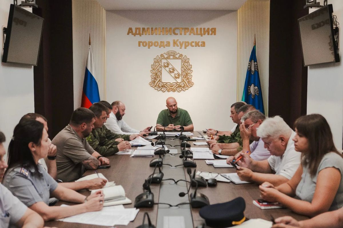 Сегодня совместно с руководителем Администрации Курской области Александром Крыловым и военным комиссаром Дмитрием Мартыновым провели совещание, посвященное вопросам набора граждан на военную службу по контракту