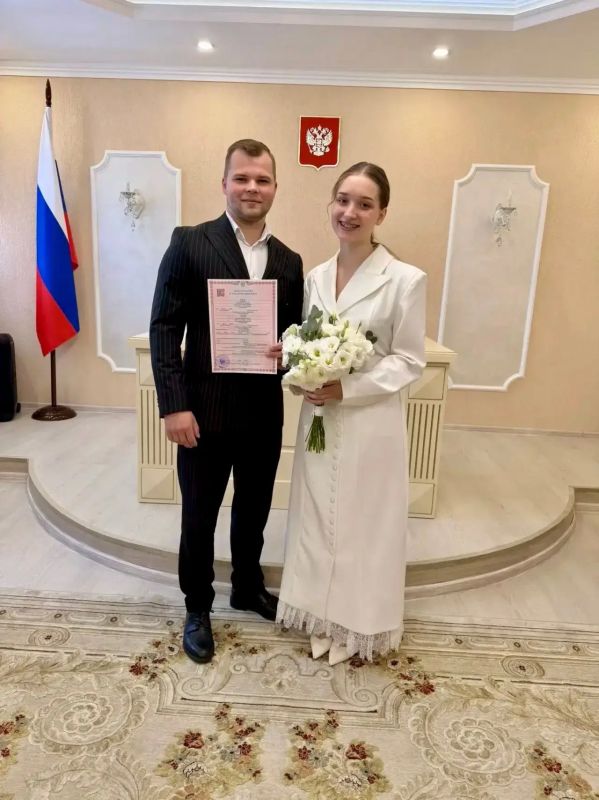Летний свадебный сезон продолжается - пятница и суббота в органах ЗАГС Курской области выдались насыщенными Летний свадебный сезон продолжается - пятница и суббота в органах ЗАГС Курской области выдались насыщенными