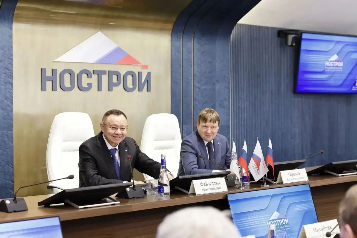 Глава Минстроя России Ирек Файзуллин провел Всероссийское совещание по развитию строительной отрасли и саморегулирования в сфере строительства в Национальном объединении строителей (НОСТРОЙ) Глава Минстроя России Ирек Файзуллин провел Всероссийское совещание по развитию строительной отрасли и саморегулирования в сфере строительства в Национальном объединении строителей (НОСТРОЙ)