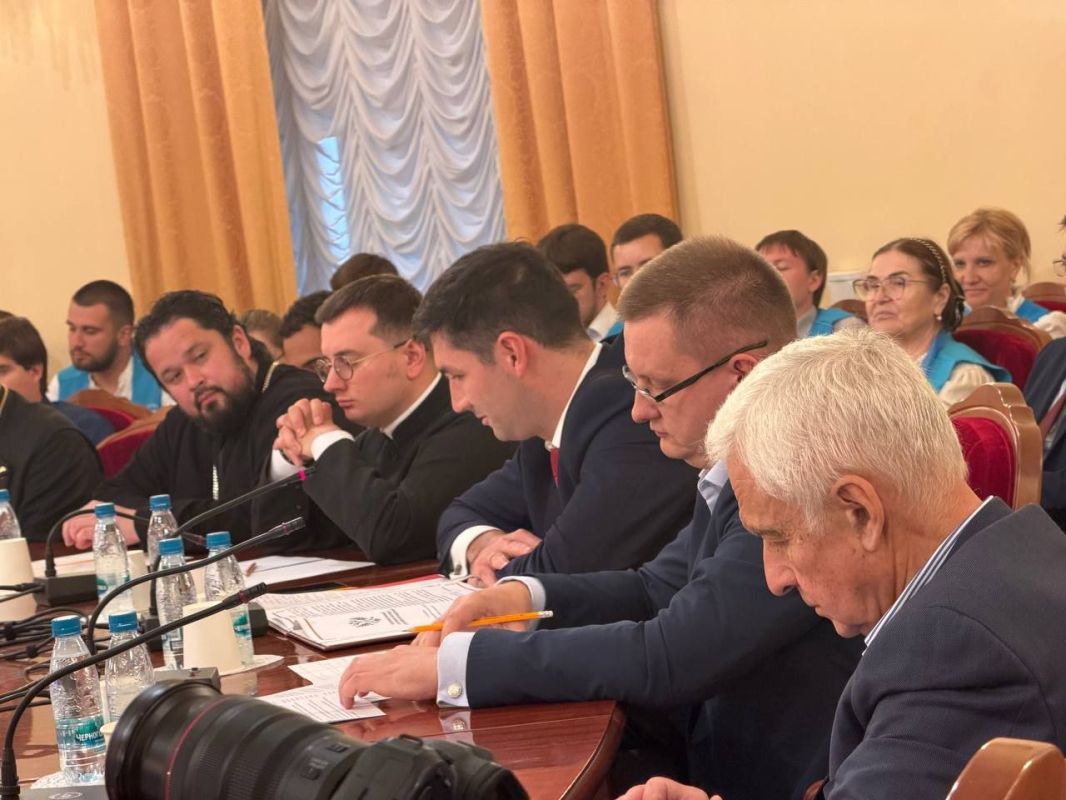 Ольга Германова: Сегодня стала участником круглого стола на тему: «Как выжить и остаться человеком в условиях глобальных вызовов современности» Ольга Германова: Сегодня стала участником круглого стола на тему: «Как выжить и остаться человеком в условиях глобальных вызовов современности»