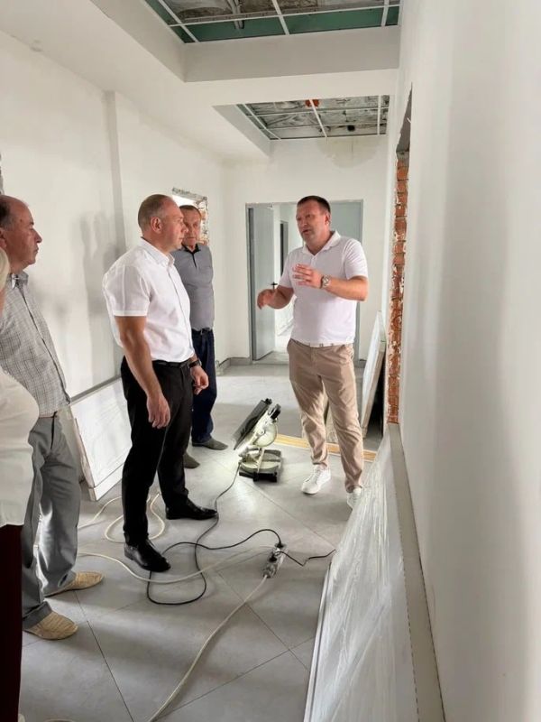 В Черемисиновском районе проверили ход ремонта объектов культуры в рамках нацпроекта «Семья»