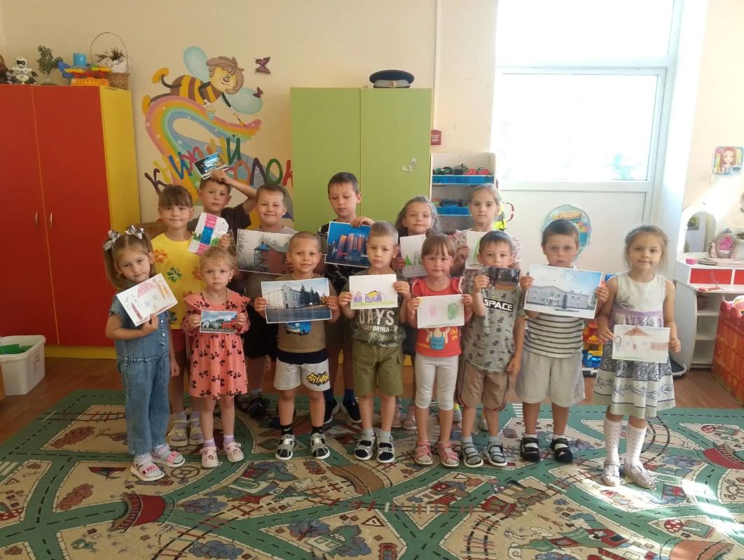 В средней группе «Цветные ладошки» МКДОУ "Детский сад г. Фатежа "Золотой ключик" прошла тематическая неделя, посвящённая Году единства народов России В средней группе «Цветные ладошки» МКДОУ "Детский сад г. Фатежа "Золотой ключик" прошла тематическая неделя, посвящённая Году единства народов России
