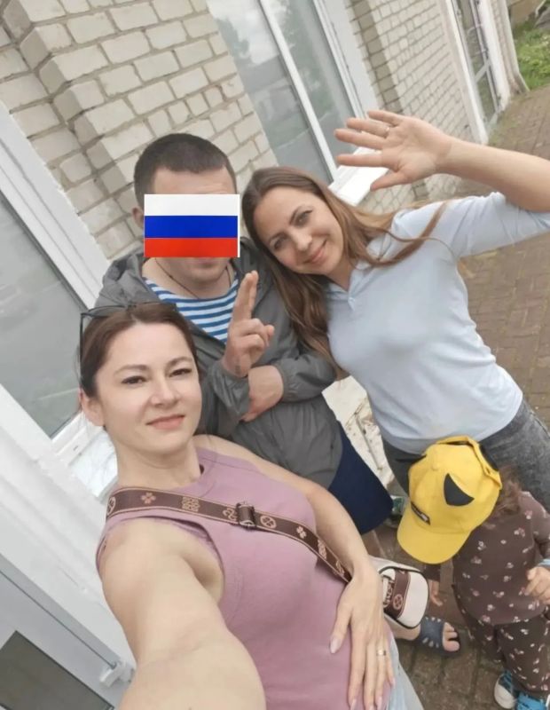 Тыл — это надёжный щит!. Сотрудники и волонтёры из Духовецкого ДК навестили защитников, которые сейчас проходят лечение в госпитале