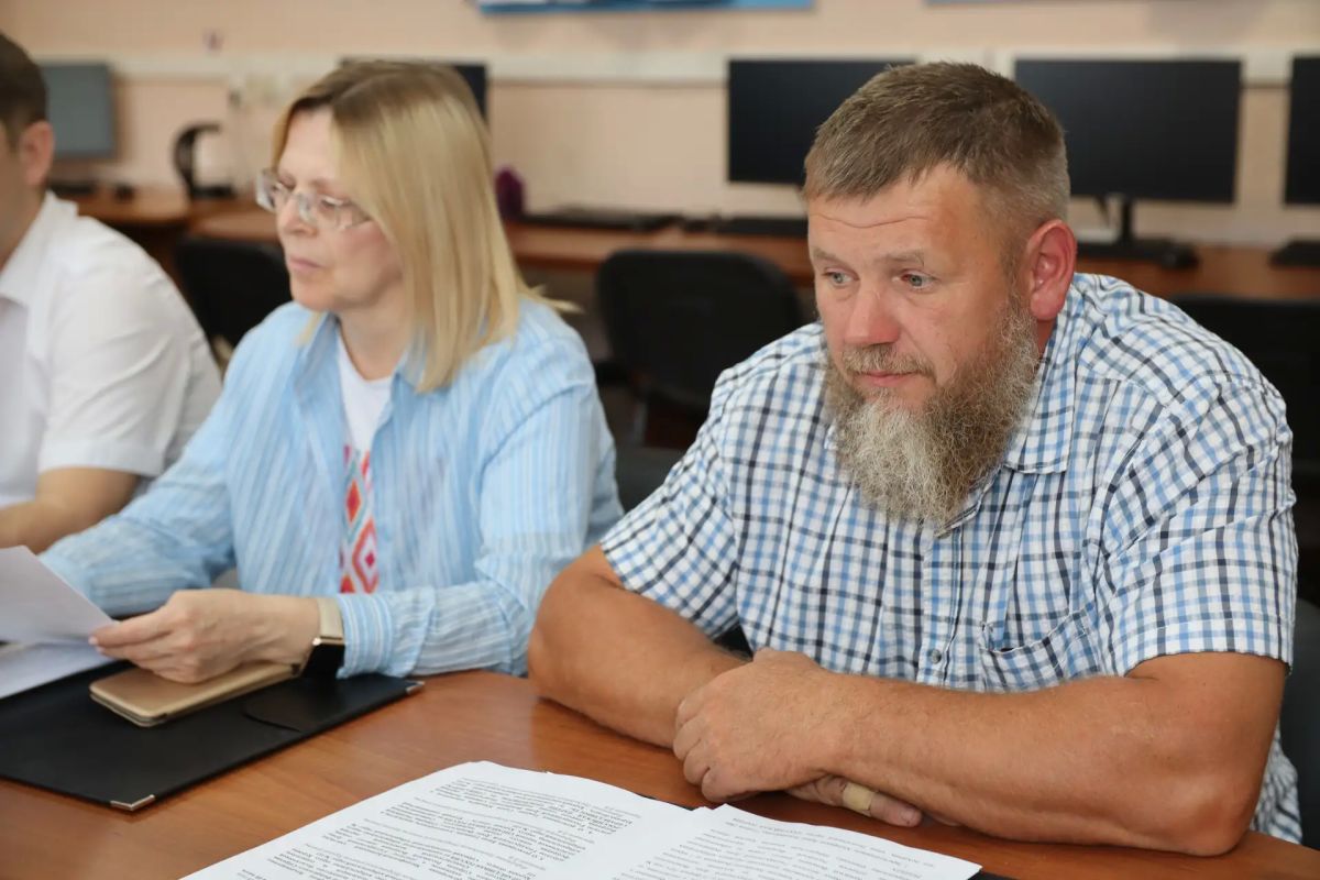 На заседании Избирательной комиссии Курской области зарегистрированы кандидаты в депутаты Госдумы и утверждены формы бюллетеней КОД На заседании Избирательной комиссии Курской области зарегистрированы кандидаты в депутаты Госдумы и утверждены формы бюллетеней КОД
