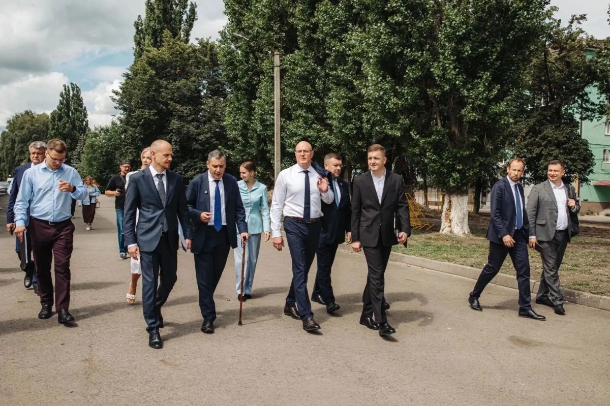 Андрей Милютин представил план по созданию современного молодёжного пространства Андрей Милютин представил план по созданию современного молодёжного пространства