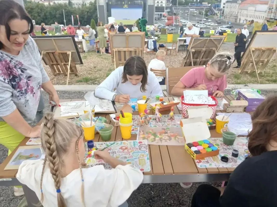 Сегодня на Полугоре прошёл замечательный праздник — День Центрального округа! Сегодня на Полугоре прошёл замечательный праздник — День Центрального округа!