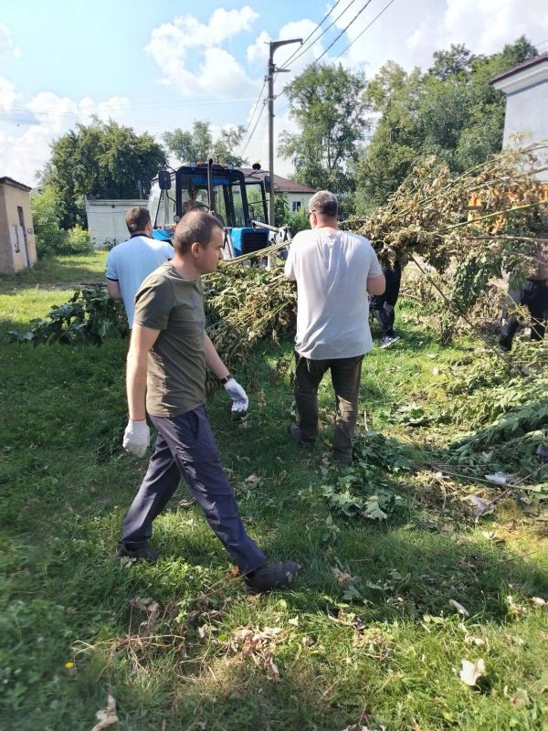 Продолжаем наводить порядок на территории Железнодорожного округа города Курска Продолжаем наводить порядок на территории Железнодорожного округа города Курска