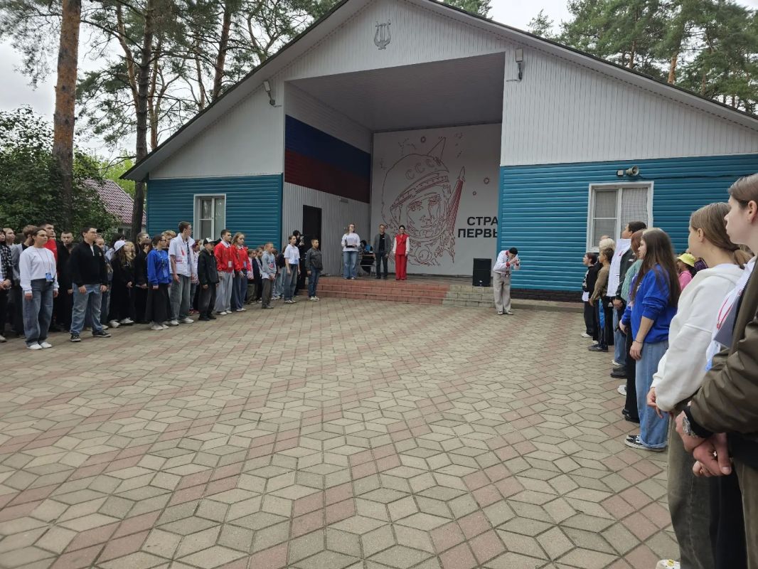 В детском лагере «Орленок», где проходит профильная смена «Авангард Движения» регионального отделения «Движения первых», состоялся День цифры В детском лагере «Орленок», где проходит профильная смена «Авангард Движения» регионального отделения «Движения первых», состоялся День цифры