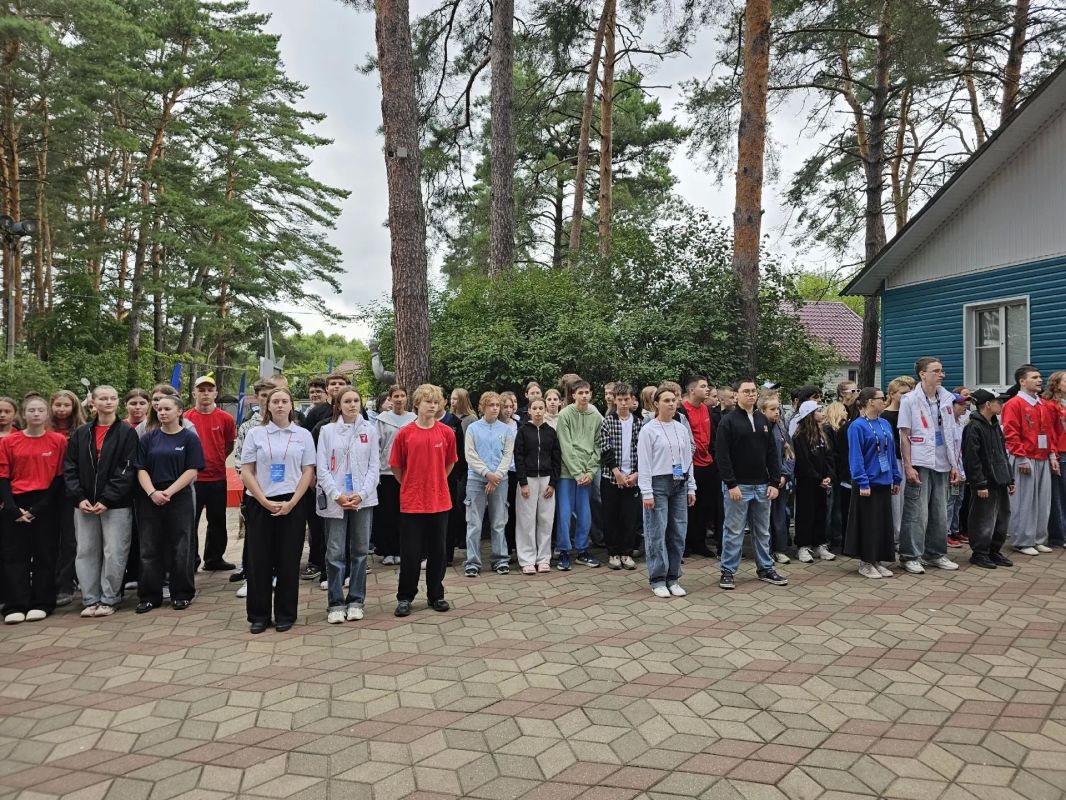 В детском лагере «Орленок», где проходит профильная смена «Авангард Движения» регионального отделения «Движения первых», состоялся День цифры В детском лагере «Орленок», где проходит профильная смена «Авангард Движения» регионального отделения «Движения первых», состоялся День цифры