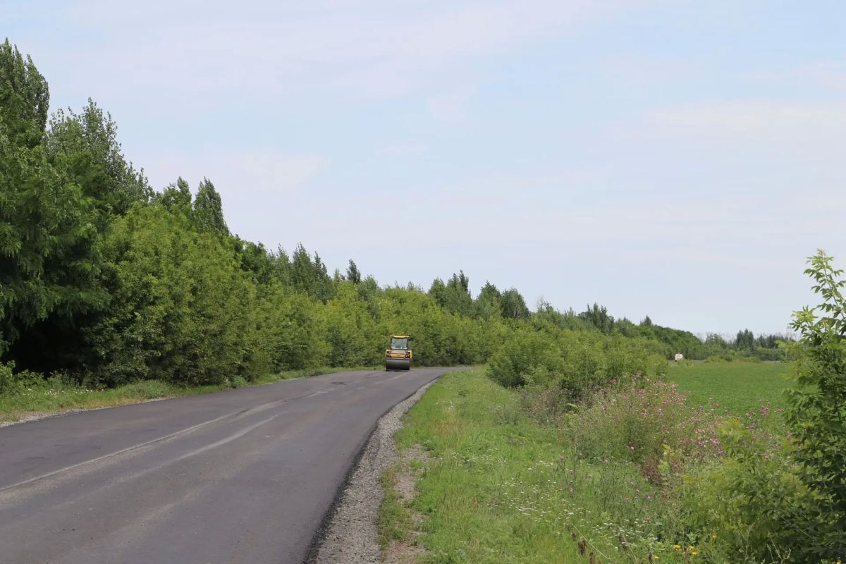 В Солнцевском районе ремонтируют два участка трассы Обоянь – Солнцево – Мантурово В Солнцевском районе ремонтируют два участка трассы Обоянь – Солнцево – Мантурово