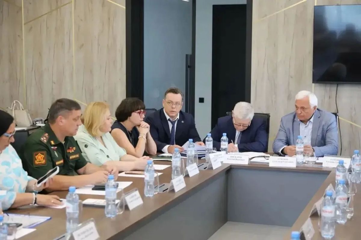 В Курской областной нотариальной палате состоялся круглый стол "Социальные права и гарантии участников КТО" В Курской областной нотариальной палате состоялся круглый стол "Социальные права и гарантии участников КТО"