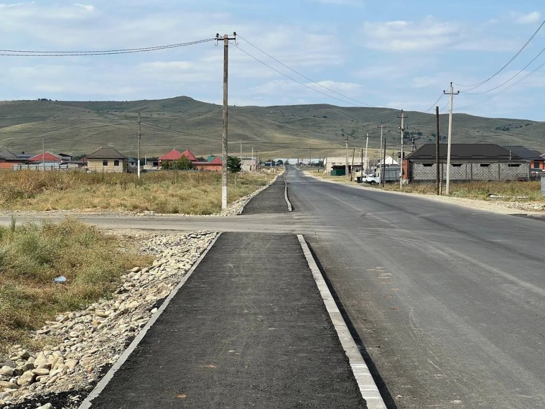 В Сунже завершены работы по асфальтированию улиц Энгельса и Слепцовская В Сунже завершены работы по асфальтированию улиц Энгельса и Слепцовская